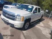 ✅ 2009 Chevrolet Silverado 1500 • VIN: 3GCEC33J49G156909 • Lot: 43541889. Listed on IAAI with 232,690 mi. Free auction sales archive from the USA and detailed vehicle history report at DreamBid. Image 2.