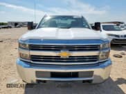 ✅ 2018 Chevrolet Silverado 2500HD Work Truck • VIN: 1GC1KUEG6JF125773 • Лот: 71799485. Опубликован ранее на Copart с пробегом 139 192 миль. Бесплатный доступ к архиву аукционных продаж из США и подробный отчёт об истории автомобиля на DreamBid. Изображение 5.