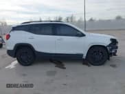 ✅ 2021 GMC Terrain SLT • VIN: 3GKALPEV2ML392243 • Lot: 41337368. Wystawiony na IAAI z przebiegiem 20 900 mil. Bezpłatny archiwum sprzedaży aukcyjnych z USA i szczegółowy raport historii pojazdu na DreamBid. Zdjęcie 13.