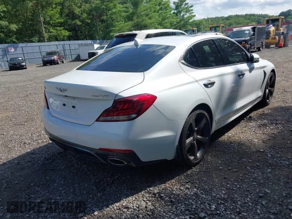 ✅ 2019 Genesis G70 Dynamic • VIN: KMTG34LEXKU032715 • Лот: 42798867. Опубликован ранее на IAAI с пробегом 52 951 миль. Бесплатный доступ к архиву аукционных продаж из США и подробный отчёт об истории автомобиля на DreamBid. Изображение 4.