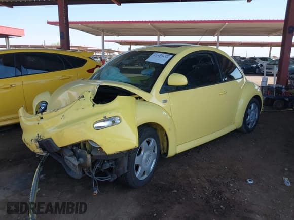 ✅ 1999 Volkswagen Beetle GLS • VIN: 3VWCA21C7XM472490 • Lot: 42347430. Listed on IAAI with 157,911 mi. Free auction sales archive from the USA and detailed vehicle history report at DreamBid. Image 2.