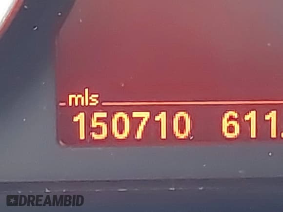 ✅ 2011 BMW X5 35i • VIN: 5UXZV4C51BL402438 • Lot: 43628461. Listed on IAAI with 150,710 mi. Free auction sales archive from the USA and detailed vehicle history report at DreamBid. Image 16.