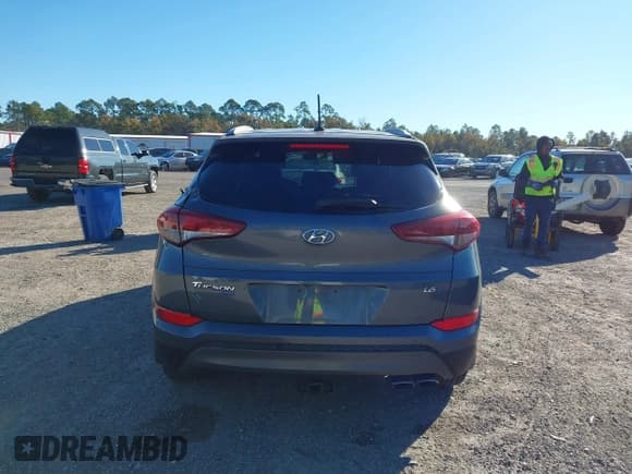 ✅ 2016 Hyundai Tucson Limited • VIN: KM8J33A28GU047806 • Лот: 43693912. Опубликован ранее на IAAI с пробегом Не указан. Бесплатный доступ к архиву аукционных продаж из США и подробный отчёт об истории автомобиля на DreamBid. Изображение 16.