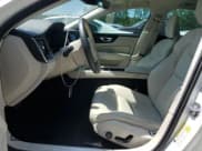 ✅ 2021 Volvo S60 Momentum • VIN: 7JR102FK5MG091743 • Lot: 58316763. Wystawiony na Copart z przebiegiem 17 214 mil. Bezpłatny archiwum sprzedaży aukcyjnych z USA i szczegółowy raport historii pojazdu na DreamBid. Zdjęcie 7.