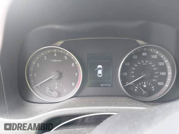 2018 Hyundai Elantra SEL z VIN 5NPD84LF2JH333077, wystawiony jako IAAI lot #41011617 z przebiegiem 47 117 mil mil oraz . Historia ofert i sprzedaży dostępna na DreamBid. Obrazek 7.