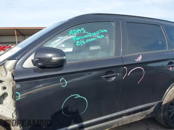 ✅ 2020 Mitsubishi Outlander SE • VIN: JA4AD3A39LZ031129 • Лот: 40262423. Опубликован ранее на IAAI с пробегом 67 241 миль. Бесплатный доступ к архиву аукционных продаж из США и подробный отчёт об истории автомобиля на DreamBid. Изображение 15.