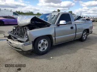 ✅ 2000 Chevrolet Silverado 1500 • VIN: 1GCEC14V5YZ302142 • Лот: 86824055. Опубликован ранее на Copart с пробегом 348 622 миль. Бесплатный доступ к архиву аукционных продаж из США и подробный отчёт об истории автомобиля на DreamBid. Изображение 1.