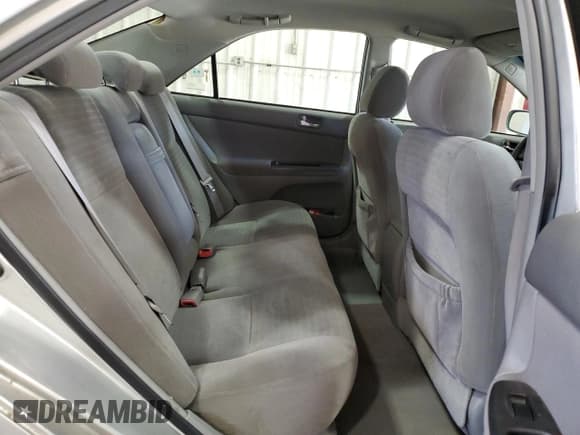 ✅ 2005 Toyota Camry LE • VIN: 4T1BE30K25U949087 • Lot: 91591645. Wystawiony na Copart z przebiegiem 135 467 mil. Bezpłatny archiwum sprzedaży aukcyjnych z USA i szczegółowy raport historii pojazdu na DreamBid. Zdjęcie 10.