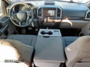 ✅ 2017 Ford F-150 XLT • VIN: 1FTEW1CP9HKC32812 • Lot: 82225955. Wystawiony na Copart z przebiegiem 129 706 mil. Bezpłatny archiwum sprzedaży aukcyjnych z USA i szczegółowy raport historii pojazdu na DreamBid. Zdjęcie 8.