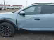 2023 Hyundai Santa Cruz SEL z VIN 5NTJCDAE7PH071384, wystawiony jako IAAI lot #41284372 z przebiegiem 29 160 mil mil oraz . Historia ofert i sprzedaży dostępna na DreamBid. Obrazek 6.