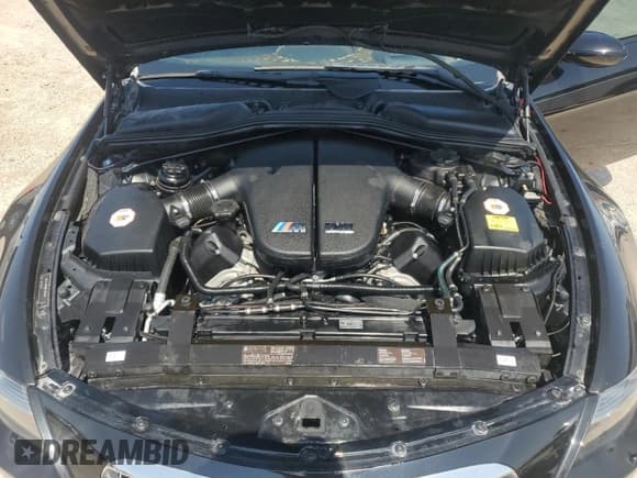 ✅ 2007 BMW 6 Series M6 • VIN: WBSEH93567B798456 • Лот: 56202455. Опубликован ранее на Copart с пробегом 69 211 миль. Бесплатный доступ к архиву аукционных продаж из США и подробный отчёт об истории автомобиля на DreamBid. Изображение 11.