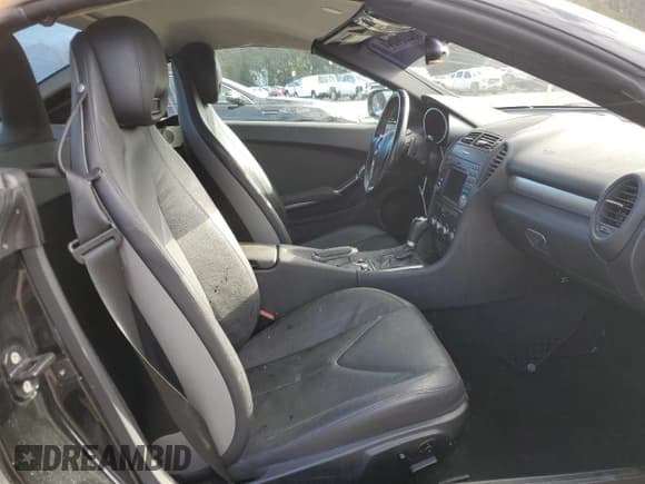 ✅ 2010 Mercedes-Benz SLK • VIN: WDBWK5JAXAF227850 • Lot: 80208464. Listed on Copart with 78,787 mi. Free auction sales archive from the USA and detailed vehicle history report at DreamBid. Image 10.