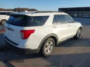 ✅ 2020 Ford Explorer XLT • VIN: 1FMSK7DH9LGB15277 • Lot: 43677993. Wystawiony na IAAI z przebiegiem 98 285 mil. Bezpłatny archiwum sprzedaży aukcyjnych z USA i szczegółowy raport historii pojazdu na DreamBid. Zdjęcie 4.