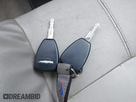 ✅ 2008 Chrysler Sebring Touring • VIN: 1C3LC55R48N147112 • Lot: 42232348. Listed on IAAI with 127,092 mi. Free auction sales archive from the USA and detailed vehicle history report at DreamBid. Image 11.