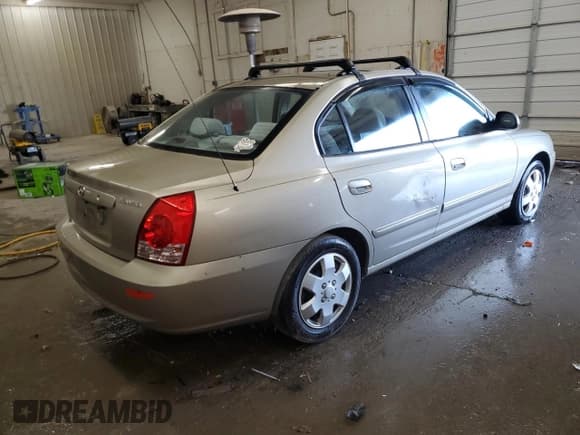 ✅ 2005 Hyundai Elantra GLS • VIN: KMHDN46D75U993822 • Lot: 42052015. Wystawiony na Copart z przebiegiem 187 798 mil. Bezpłatny archiwum sprzedaży aukcyjnych z USA i szczegółowy raport historii pojazdu na DreamBid. Zdjęcie 3.