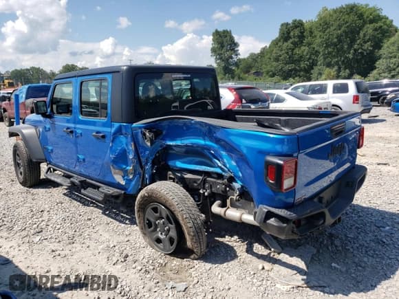 ✅ 2024 Jeep Gladiator Sport • VIN: 1C6JJTAG3RL123552 • Lot: 62649885. Wystawiony na Copart z przebiegiem 4 304 mil. Bezpłatny archiwum sprzedaży aukcyjnych z USA i szczegółowy raport historii pojazdu na DreamBid. Zdjęcie 2.