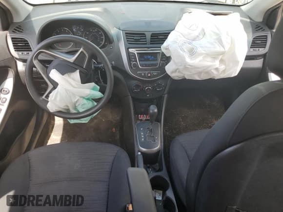 ✅ 2017 Hyundai Accent SE • VIN: KMHCT5AE2HU335532 • Лот: 65386354. Опубликован ранее на Copart с пробегом 85 364 миль. Бесплатный доступ к архиву аукционных продаж из США и подробный отчёт об истории автомобиля на DreamBid. Изображение 8.