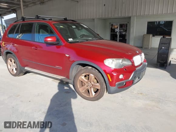 ✅ 2010 BMW X5 35d • VIN: 5UXFF0C56ALT76992 • Lot: 43887407. Listed on IAAI with 168,984 mi. Free auction sales archive from the USA and detailed vehicle history report at DreamBid. Image 1.