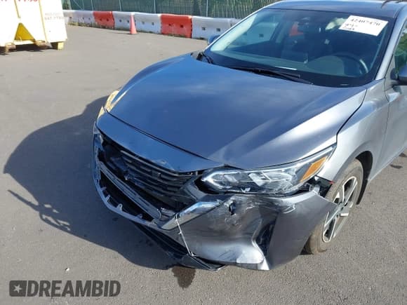 ✅ 2024 Nissan Sentra SV • VIN: 3N1AB8CV9RY317799 • Lot: 42407470. Wystawiony na IAAI z przebiegiem 5 469 mil. Bezpłatny archiwum sprzedaży aukcyjnych z USA i szczegółowy raport historii pojazdu na DreamBid. Zdjęcie 6.