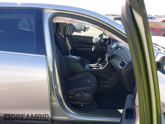 ✅ 2020 Chevrolet Equinox LT • VIN: 3GNAXUEV7LS688725 • Лот: 43431490. Опубликован ранее на IAAI с пробегом 127 572 миль. Бесплатный доступ к архиву аукционных продаж из США и подробный отчёт об истории автомобиля на DreamBid. Изображение 5.