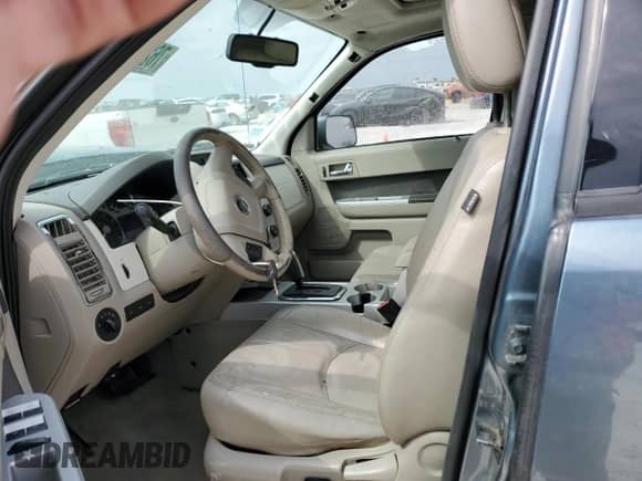 2010 Mercury Mariner Premier с VIN 4M2CN8H72AKJ26603, выставлен на аукционе Copart как лот 86836944 с пробегом Не указан миль и Списание • Salvage title. История ставок и продаж доступна на DreamBid. Изображение 7.