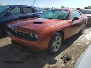 ✅ 2021 Dodge Challenger SXT • VIN: 2C3CDZAG9MH631014 • Lot: 50614523. Wystawiony na Copart z przebiegiem 34 265 mil. Bezpłatny archiwum sprzedaży aukcyjnych z USA i szczegółowy raport historii pojazdu na DreamBid. Zdjęcie 1.