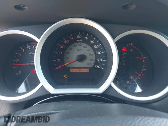 ✅ 2010 Toyota Tacoma • VIN: 3TMMU4FN3AM022461 • Lot: 43208808. Wystawiony na IAAI z przebiegiem 246 992 mil. Bezpłatny archiwum sprzedaży aukcyjnych z USA i szczegółowy raport historii pojazdu na DreamBid. Zdjęcie 7.