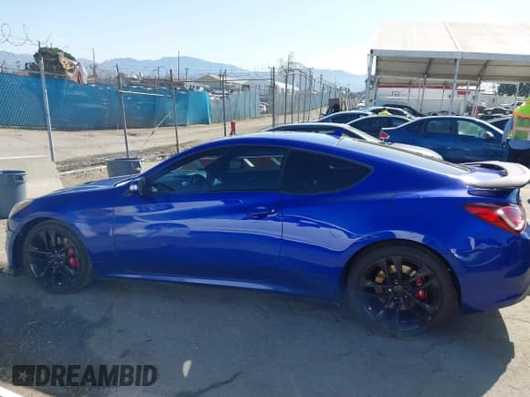 ✅ 2013 Hyundai Genesis Coupe Grand Touring • VIN: KMHHU6KJ5DU092555 • Lot: 41959840. Wystawiony na IAAI z przebiegiem 52 016 mil. Bezpłatny archiwum sprzedaży aukcyjnych z USA i szczegółowy raport historii pojazdu na DreamBid. Zdjęcie 14.