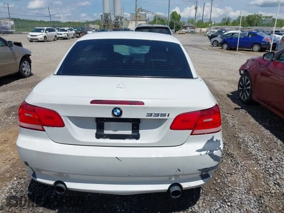 ✅ 2008 BMW 3 Series 335i • VIN: WBAWL73508PX54727 • Lot: 42173749. Listed on IAAI with 152,125 mi. Free auction sales archive from the USA and detailed vehicle history report at DreamBid. Image 16.