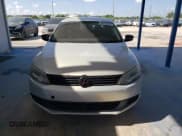 ✅ 2011 Volkswagen Jetta SE • VIN: 3VWDX7AJXBM319612 • Lot: 66919555. Listed on Copart with 160,799 mi. Free auction sales archive from the USA and detailed vehicle history report at DreamBid. Image 5.