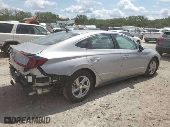 2023 Hyundai Sonata SE с VIN KMHL24JA9PA312033, выставлен на аукционе Copart как лот 60127035 с пробегом 6 774 миль миль и Списание • Salvage title. История ставок и продаж доступна на DreamBid. Изображение 3.