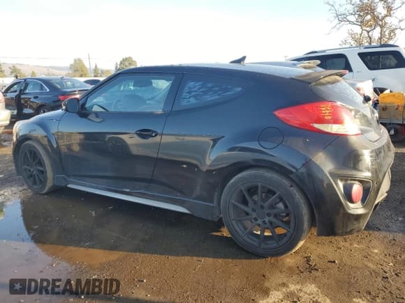 ✅ 2013 Hyundai Veloster Turbo • VIN: KMHTC6AE3DU107829 • Lot: 85569024. Wystawiony na Copart z przebiegiem 108 396 mil. Bezpłatny archiwum sprzedaży aukcyjnych z USA i szczegółowy raport historii pojazdu na DreamBid. Zdjęcie 2.