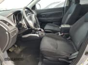 ✅ 2011 Mitsubishi Outlander SE • VIN: JA4AP4AU7BZ012096 • Lot: 89686955. Wystawiony na Copart z przebiegiem 205 868 mil. Bezpłatny archiwum sprzedaży aukcyjnych z USA i szczegółowy raport historii pojazdu na DreamBid. Zdjęcie 7.