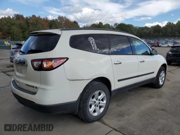 ✅ 2014 Chevrolet Traverse LS • VIN: 1GNKVFED9EJ165546 • Lot: 74195714. Wystawiony na Copart z przebiegiem 159 278 mil. Bezpłatny archiwum sprzedaży aukcyjnych z USA i szczegółowy raport historii pojazdu na DreamBid. Zdjęcie 3.