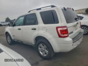 ✅ 2009 Ford Escape Hybrid • VIN: 1FMCU49379KA48873 • Лот: 94673165. Опубликован ранее на Copart с пробегом 326 276 миль. Бесплатный доступ к архиву аукционных продаж из США и подробный отчёт об истории автомобиля на DreamBid. Изображение 2.