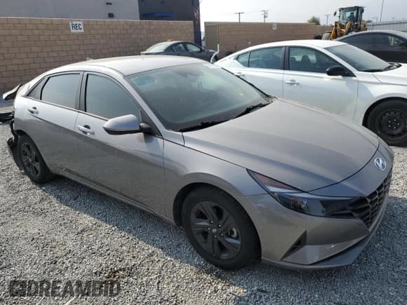 ✅ 2021 Hyundai Elantra SEL • VIN: KMHLM4AG0MU177839 • Lot: 57162105. Listed on Copart with 45,176 mi. Free auction sales archive from the USA and detailed vehicle history report at DreamBid. Image 4.