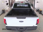 ✅ 2022 Ford F-150 Lightning Pro • VIN: 1FTVW1EL5NWG11725 • Lot: 42882738. Wystawiony na IAAI z przebiegiem 5 044 mil. Bezpłatny archiwum sprzedaży aukcyjnych z USA i szczegółowy raport historii pojazdu na DreamBid. Zdjęcie 1.