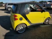 ✅ 2008 Smart fortwo Pure • VIN: WMEEJ31X88K201615 • Lot: 72905864. Wystawiony na Copart z przebiegiem 93 135 mil. Bezpłatny archiwum sprzedaży aukcyjnych z USA i szczegółowy raport historii pojazdu na DreamBid. Zdjęcie 3.