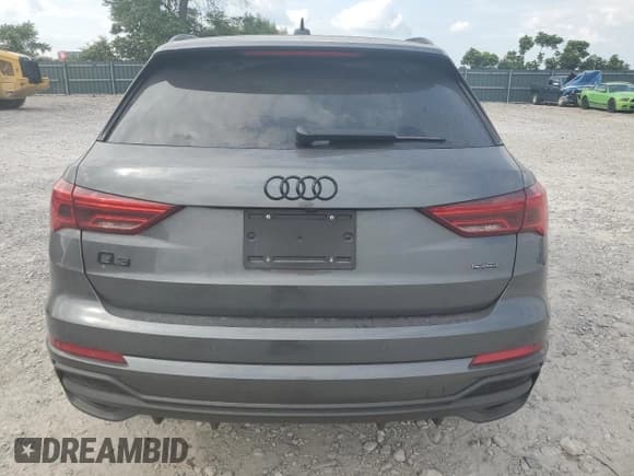 ✅ 2025 Audi Q3 S line Premium Plus • VIN: WA1EECF37S1055028 • Lot: 67396785. Wystawiony na Copart z przebiegiem 6 856 mil. Bezpłatny archiwum sprzedaży aukcyjnych z USA i szczegółowy raport historii pojazdu na DreamBid. Zdjęcie 6.