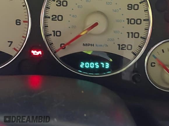 ✅ 2002 Jeep Liberty Limited • VIN: 1J4GL58K52W335578 • Lot: 43815066. Wystawiony na IAAI z przebiegiem 200 573 mil. Bezpłatny archiwum sprzedaży aukcyjnych z USA i szczegółowy raport historii pojazdu na DreamBid. Zdjęcie 7.