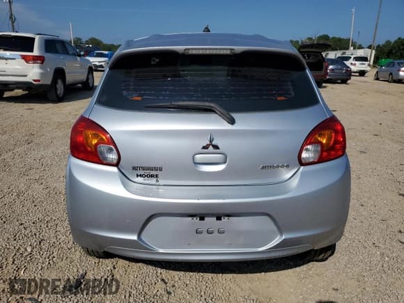 ✅ 2015 Mitsubishi Mirage DE • VIN: ML32A3HJ9FH058206 • Lot: 71496375. Wystawiony na Copart z przebiegiem 151 476 mil. Bezpłatny archiwum sprzedaży aukcyjnych z USA i szczegółowy raport historii pojazdu na DreamBid. Zdjęcie 6.