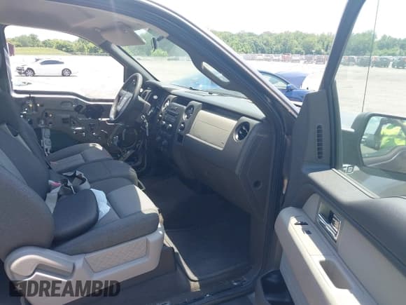 ✅ 2010 Ford F-150 XL • VIN: 1FTEX1E84AFC34307 • Лот: 42567151. Опубликован ранее на IAAI с пробегом 41 551 миль. Бесплатный доступ к архиву аукционных продаж из США и подробный отчёт об истории автомобиля на DreamBid. Изображение 5.