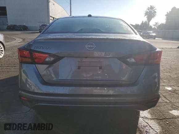 ✅ 2025 Nissan Altima SV • VIN: 1N4BL4DV0SN348597 • Лот: 89845925. Опубликован ранее на Copart с пробегом 17 321 миль. Бесплатный доступ к архиву аукционных продаж из США и подробный отчёт об истории автомобиля на DreamBid. Изображение 6.