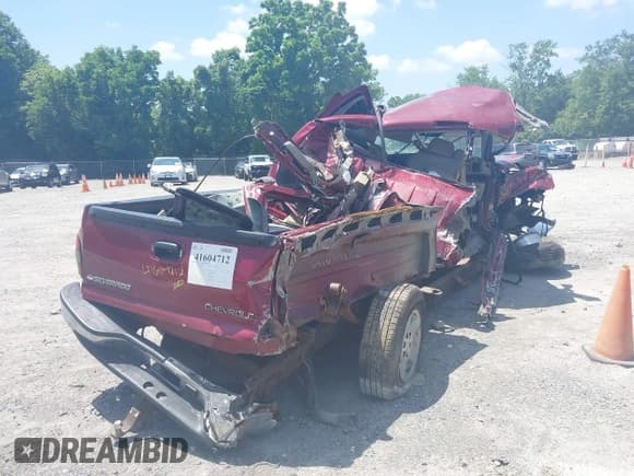 ✅ 2005 Chevrolet Silverado 1500 LT • VIN: 1GCEC19T15Z296326 • Лот: 41604712. Опубликован ранее на IAAI с пробегом Не указан. Бесплатный доступ к архиву аукционных продаж из США и подробный отчёт об истории автомобиля на DreamBid. Изображение 4.