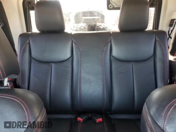 ✅ 2017 Jeep Wrangler Rubicon • VIN: 1C4BJWCG6HL619830 • Lot: 91844125. Listed on Copart with 72,511 mi. Free auction sales archive from the USA and detailed vehicle history report at DreamBid. Image 10.