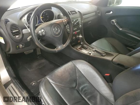 ✅ 2006 Mercedes-Benz SLK 280 • VIN: WDBWK54F86F095928 • Lot: 92979135. Listed on Copart with 121,404 mi. Free auction sales archive from the USA and detailed vehicle history report at DreamBid. Image 8.