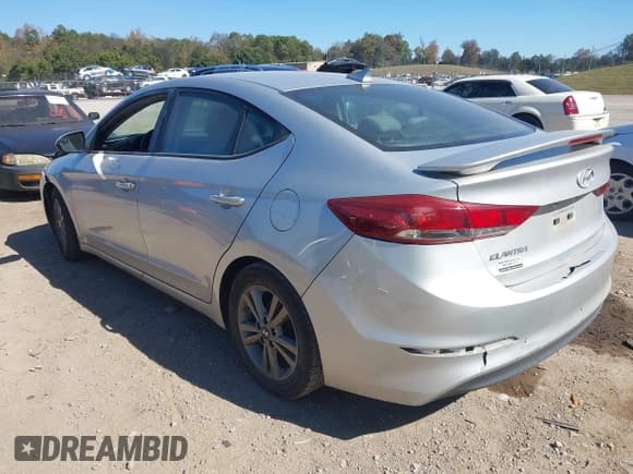 ✅ 2017 Hyundai Elantra SE • VIN: 5NPD84LF2HH176550 • Лот: 43526521. Опубликован ранее на IAAI с пробегом 138 836 миль. Бесплатный доступ к архиву аукционных продаж из США и подробный отчёт об истории автомобиля на DreamBid. Изображение 3.