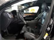 ✅ 2018 Volvo S90 Inscription • VIN: LVYBC0AL5JP035319 • Lot: 60359905. Wystawiony na Copart z przebiegiem 89 808 mil. Bezpłatny archiwum sprzedaży aukcyjnych z USA i szczegółowy raport historii pojazdu na DreamBid. Zdjęcie 7.