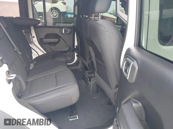 ✅ 2021 Jeep Wrangler Unlimited Sport S • VIN: 1C4HJXDN1MW822016 • Лот: 41792808. Опубликован ранее на IAAI с пробегом 29 719 миль. Бесплатный доступ к архиву аукционных продаж из США и подробный отчёт об истории автомобиля на DreamBid. Изображение 8.