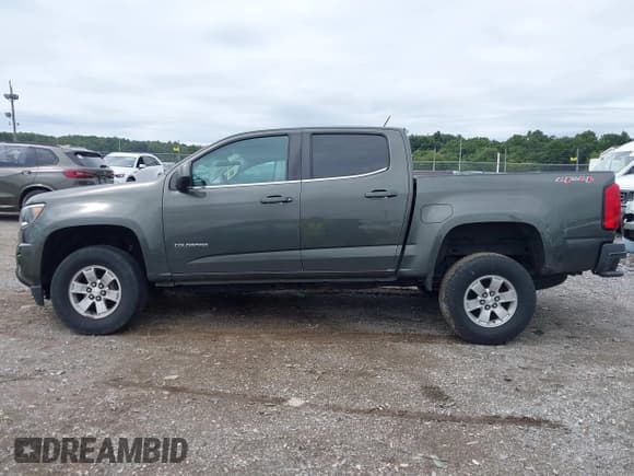 ✅ 2018 Chevrolet Colorado 4WD Work Truck • VIN: 1GCGTBENXJ1107896 • Лот: 43027317. Опубликован ранее на IAAI с пробегом 104 301 миль. Бесплатный доступ к архиву аукционных продаж из США и подробный отчёт об истории автомобиля на DreamBid. Изображение 13.